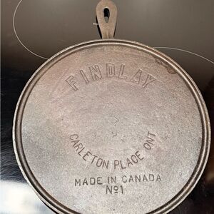 Vintage Findlay No1 Cast Iron Griddle- Black